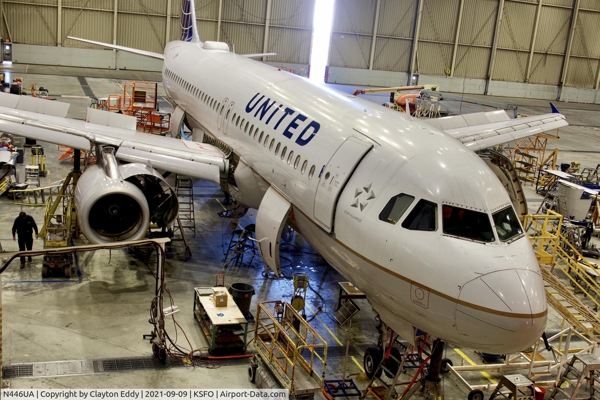 N446UA, 1998 Airbus A320-232 C/N 834, SFO 2021.