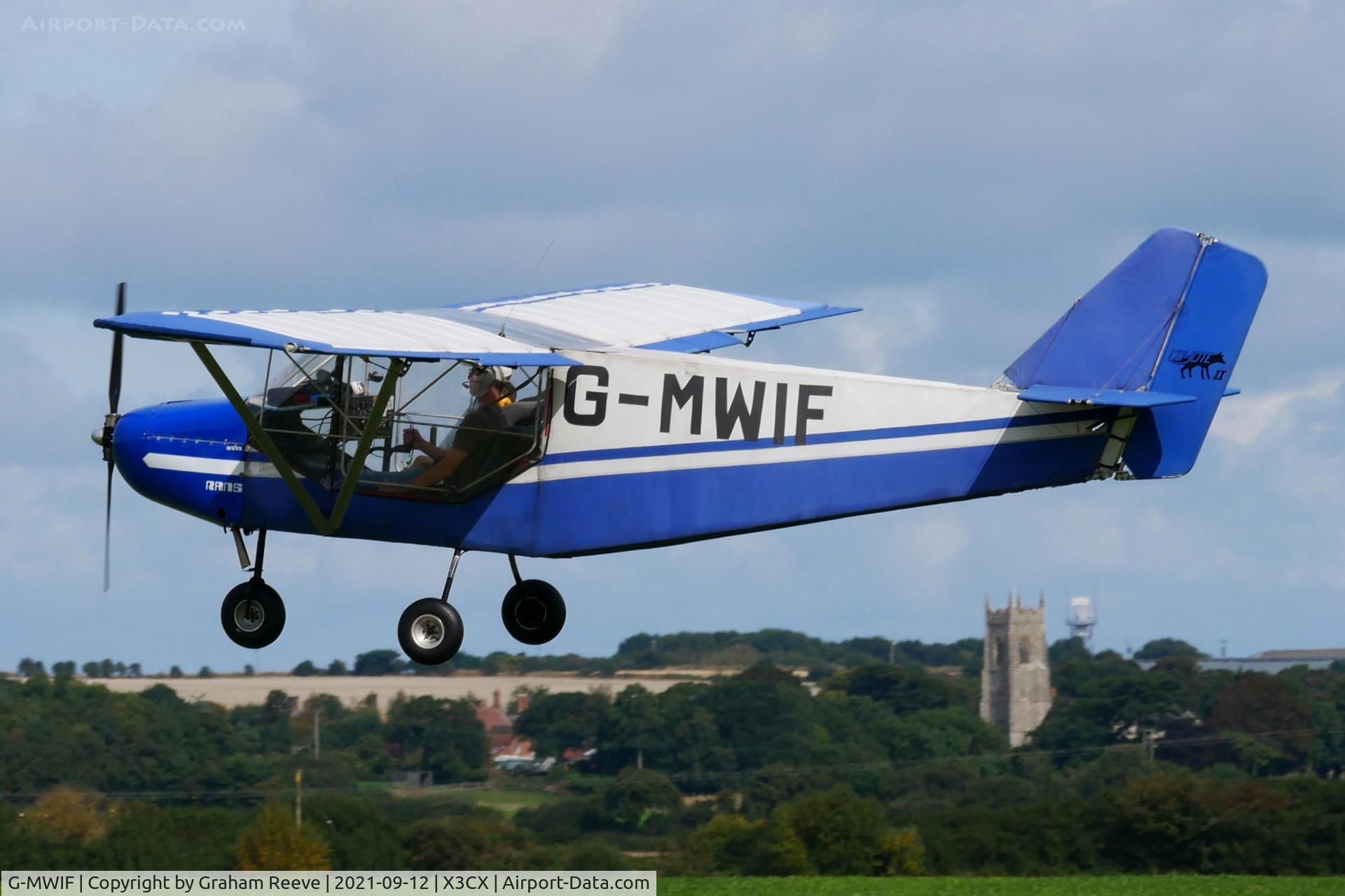 G-MWIF, 1990 Rans S-6ESD Coyote II C/N PFA 204-11749, Landing at Northrepps.