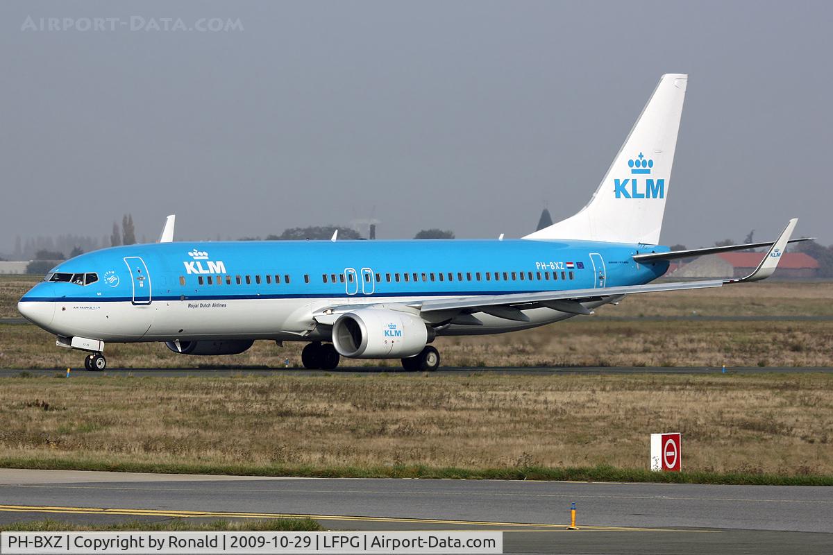 PH-BXZ, 2008 Boeing 737-8K2 C/N 30368, at cdg