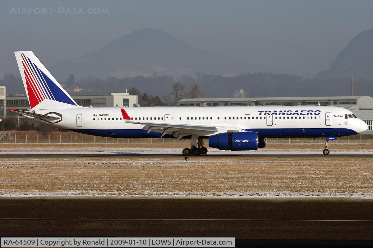 RA-64509, 2006 Tupolev Tu-214 C/N 42305009, at lows
