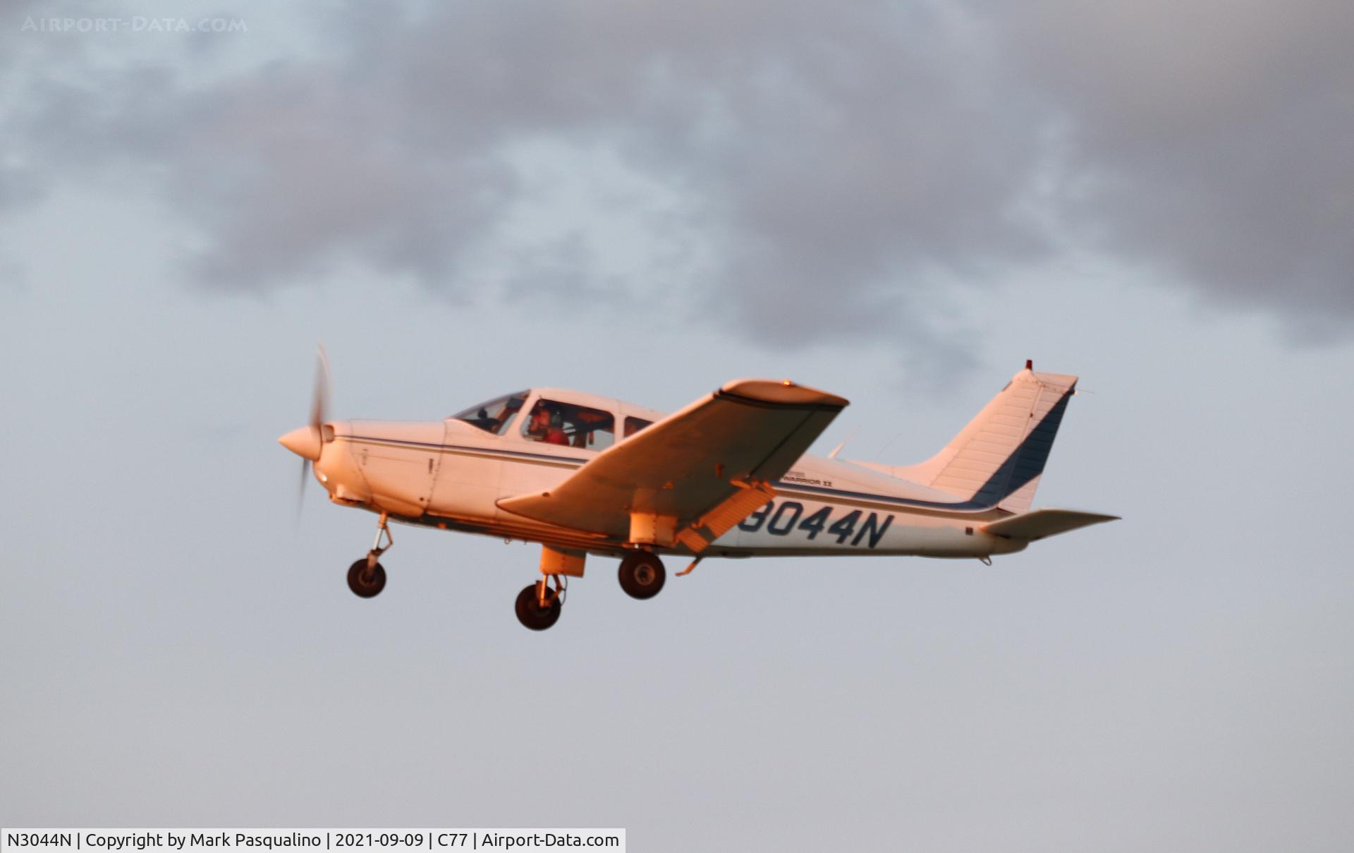 N3044N, 1979 Piper PA-28-161 C/N 28-7916270, Piper PA-28-161