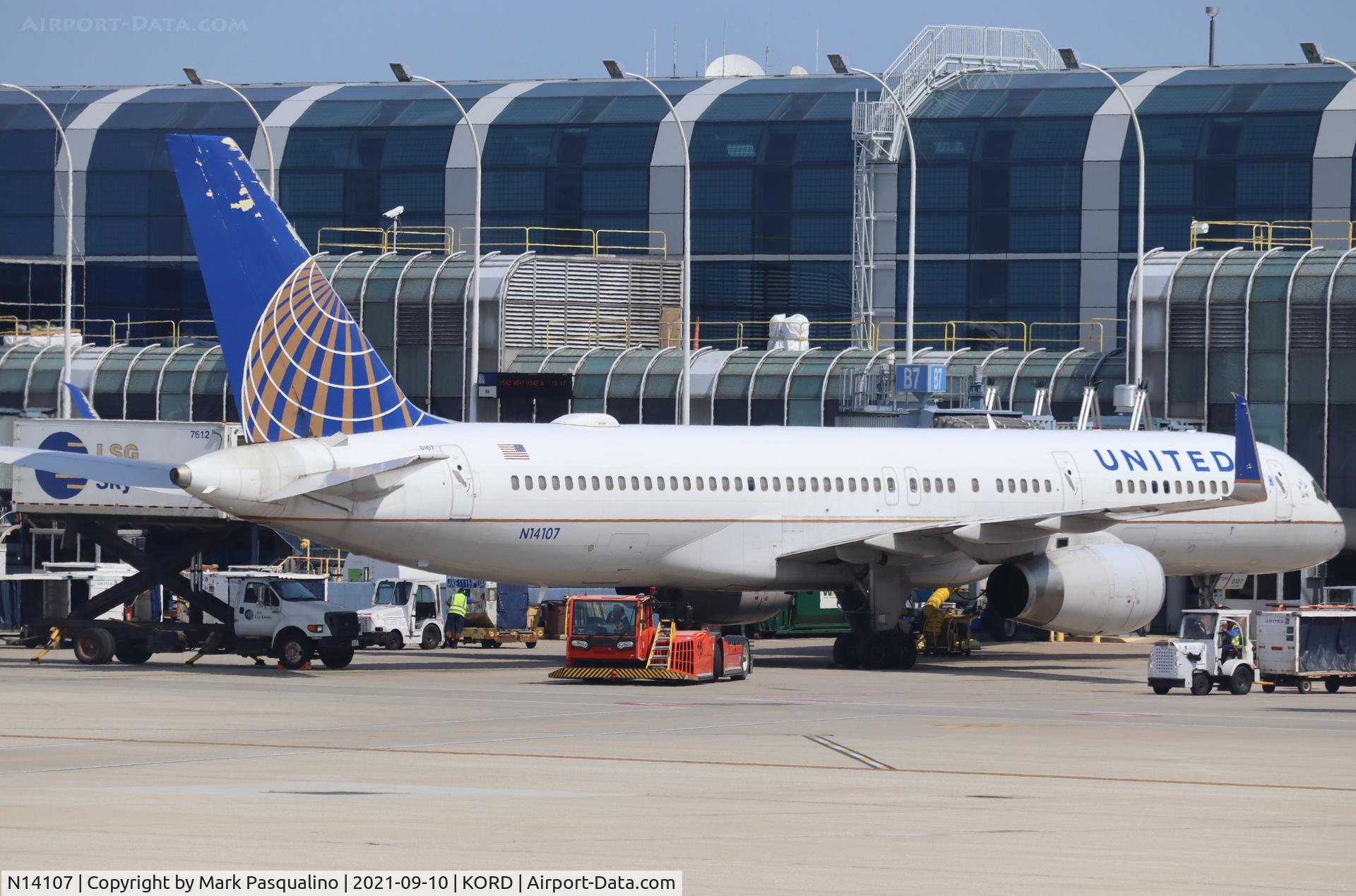 N14107, 1994 Boeing 757-224 C/N 27297, Boeing 757-224