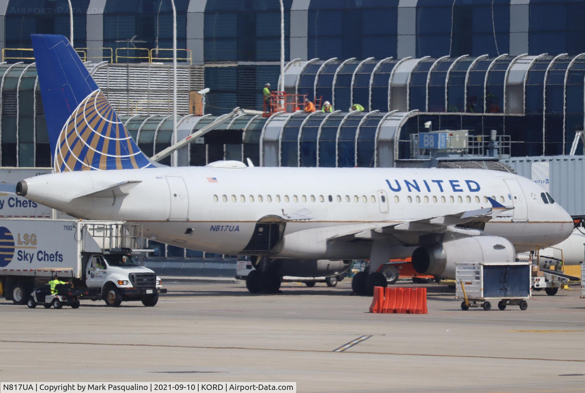 N817UA, 1998 Airbus A319-131 C/N 873, Airbus A319-131