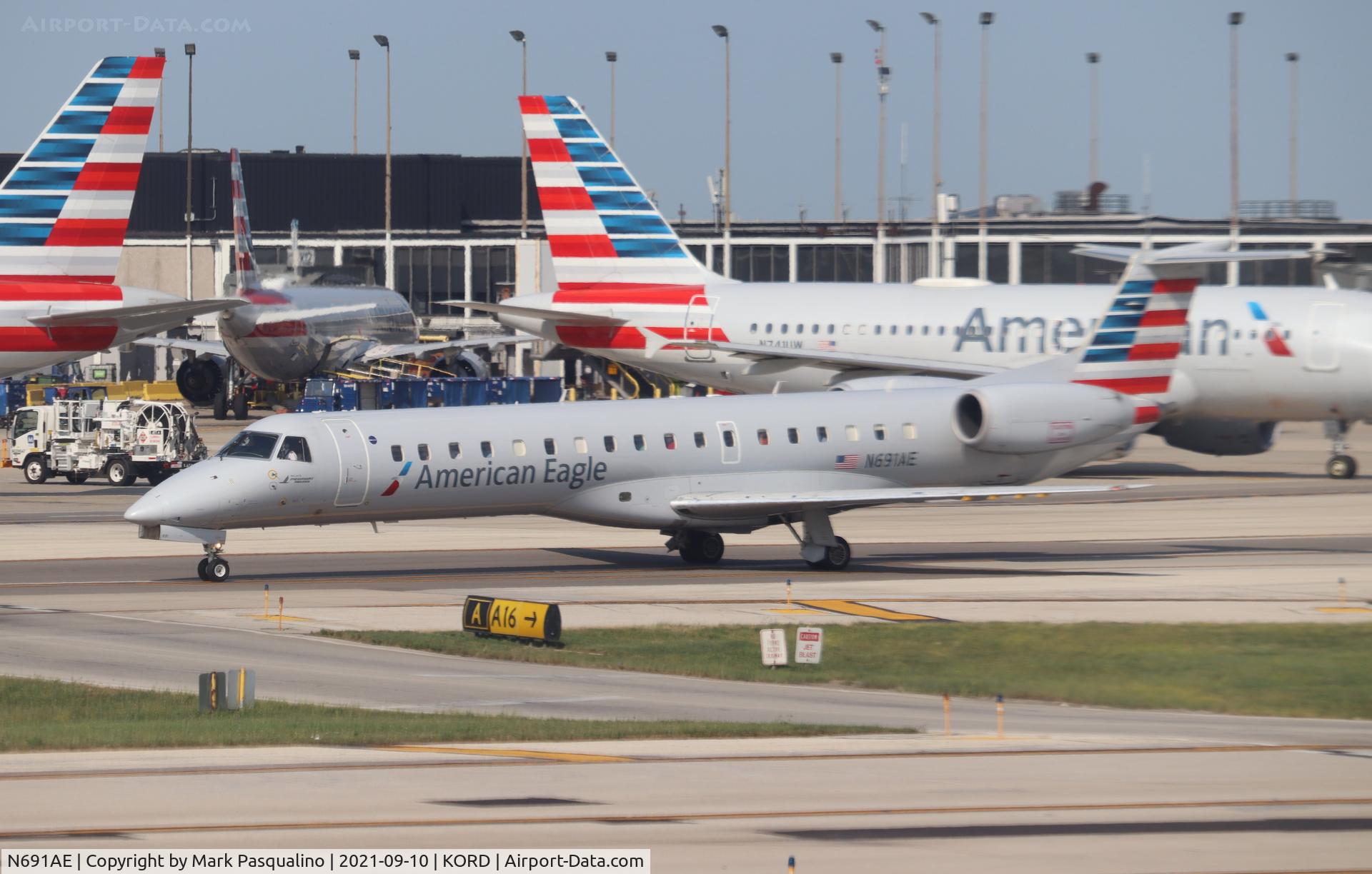 N691AE, 2004 Embraer ERJ-145LR (EMB-145LR) C/N 14500860, EMB-145LR