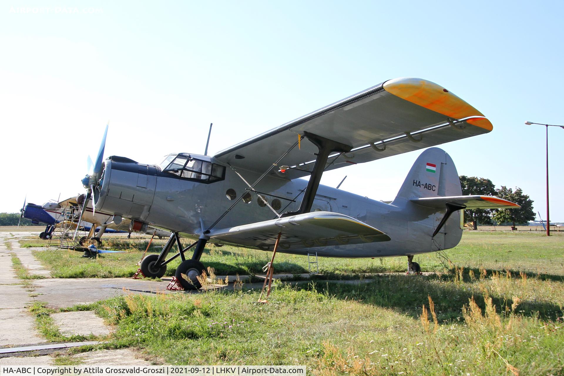 HA-ABC, 1989 PZL-Mielec An-2TD C/N 1G235-20, LHKV Kapsújlak Airport, Hungary