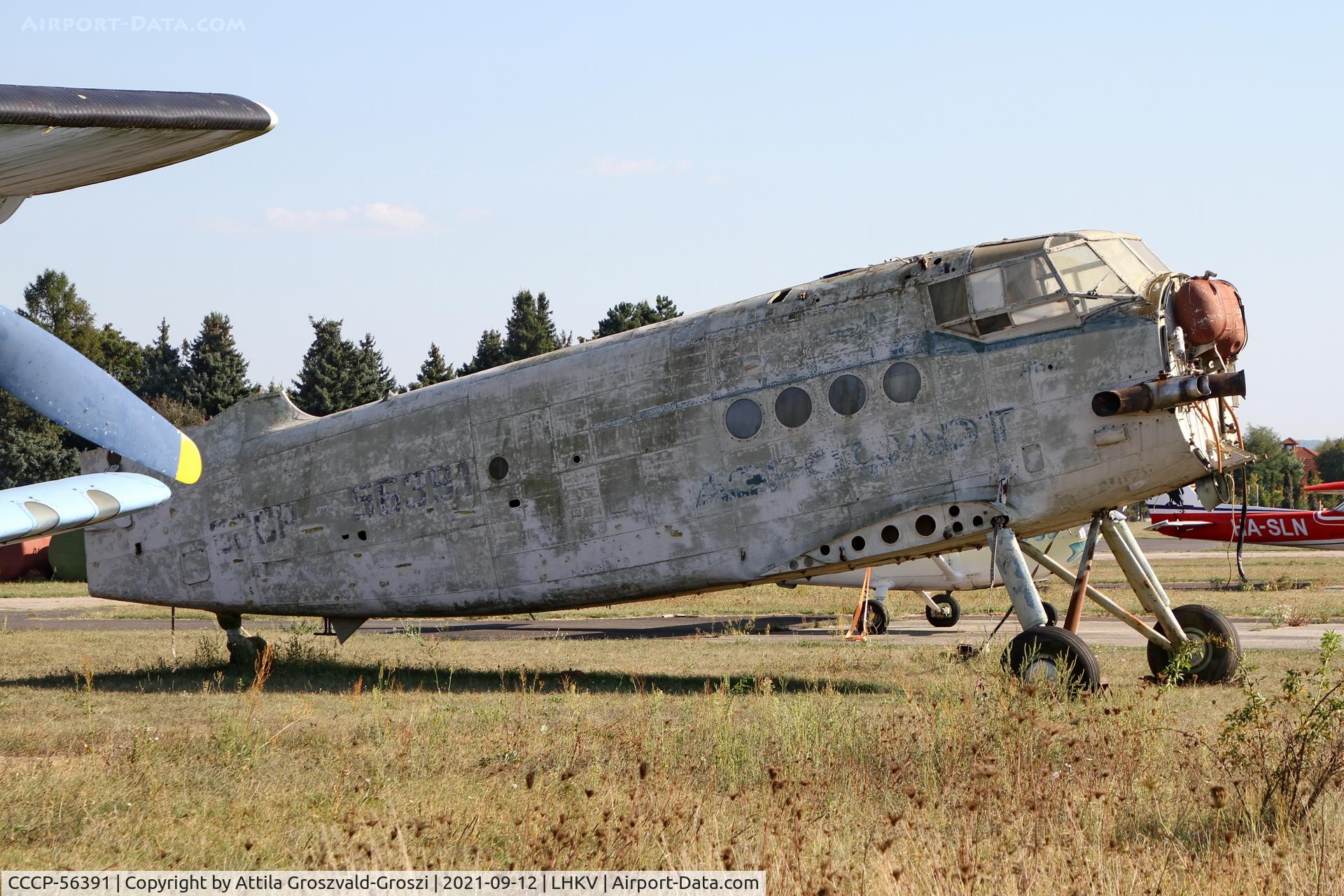 CCCP-56391, 1978 PZL-Mielec An-2R C/N 1G180-21, LHKV Kapsújlak Airport, Hungary