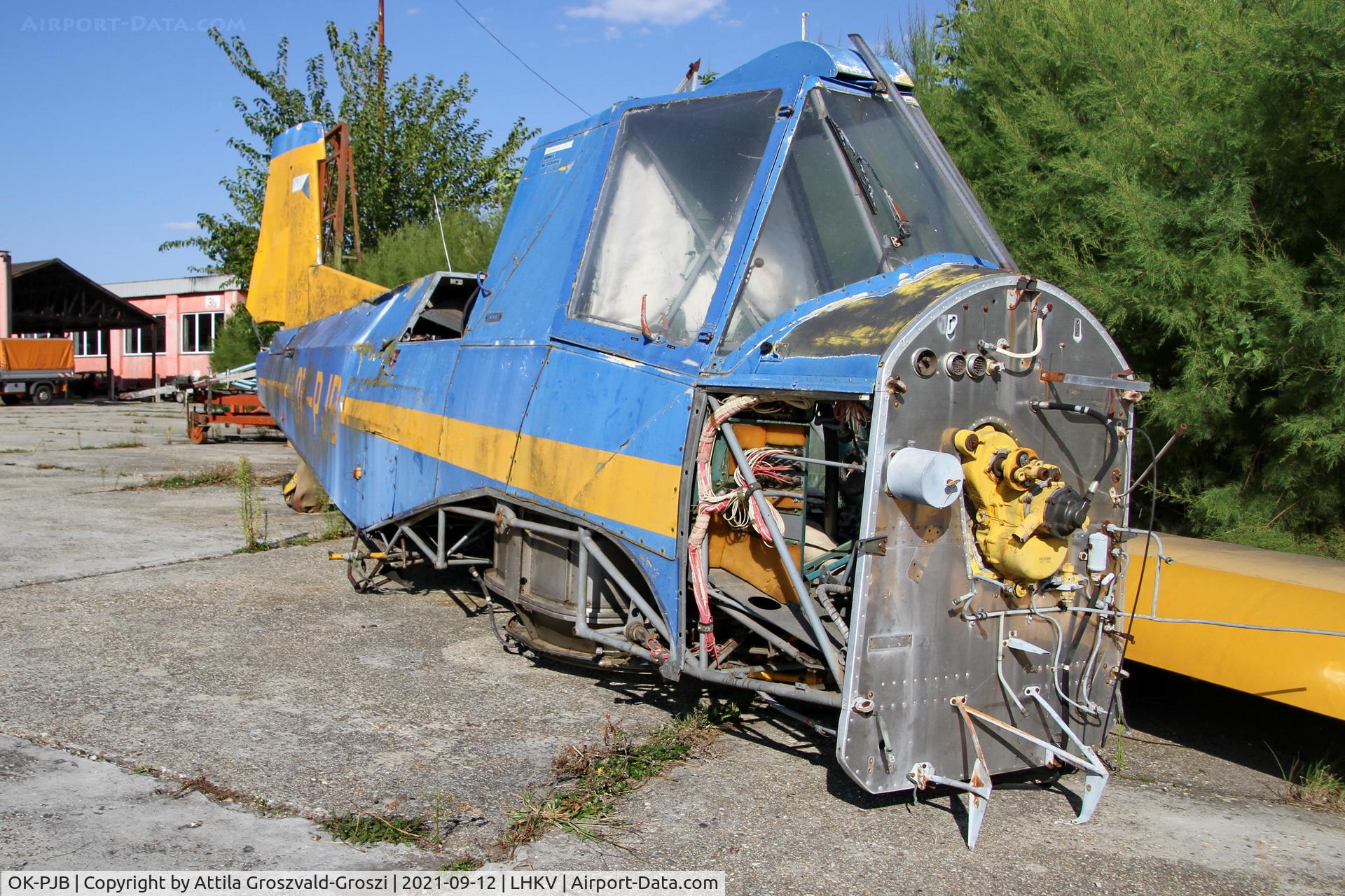 OK-PJB, 1985 Zlin Z-37T Agro Turbo C/N 003, LHKV Kapsújlak Airport, Hungary