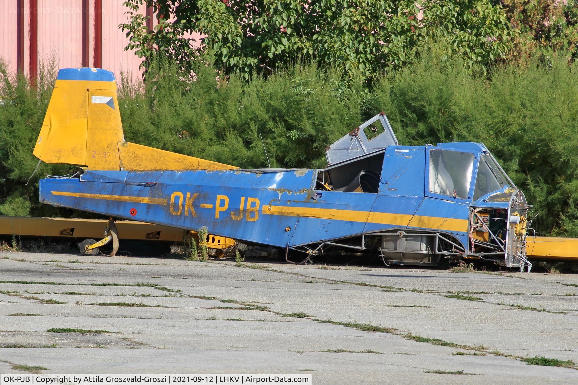 OK-PJB, 1985 Zlin Z-37T Agro Turbo C/N 003, LHKV Kapsújlak Airport, Hungary