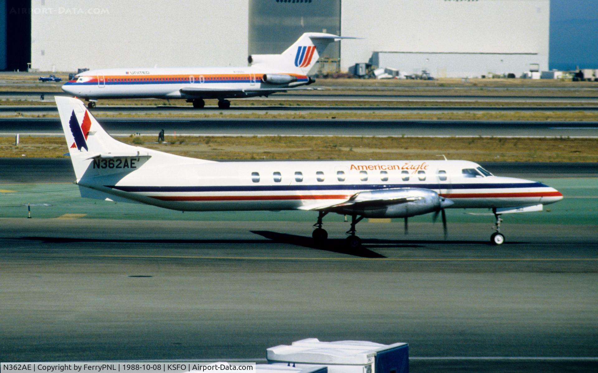 N362AE, 1987 Fairchild SA-227AC Metro III C/N AC-677B, Eagle SA227 taxying past