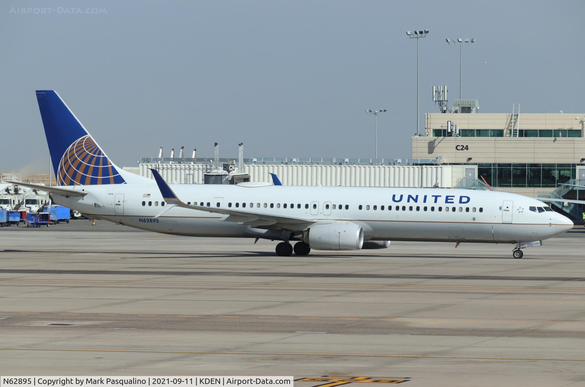 N62895, 2016 Boeing 737-924/ER C/N 62769, Boeing 737-924/ER