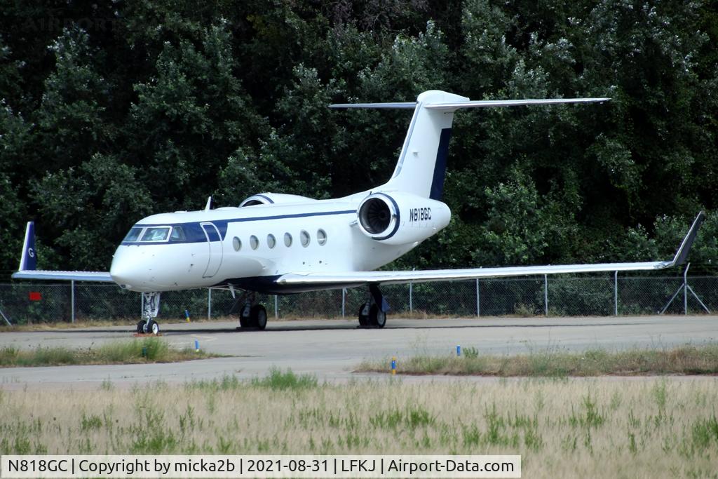 N818GC, 2010 Gulfstream Aerospace GIV-X (G450) C/N 4203, Parked