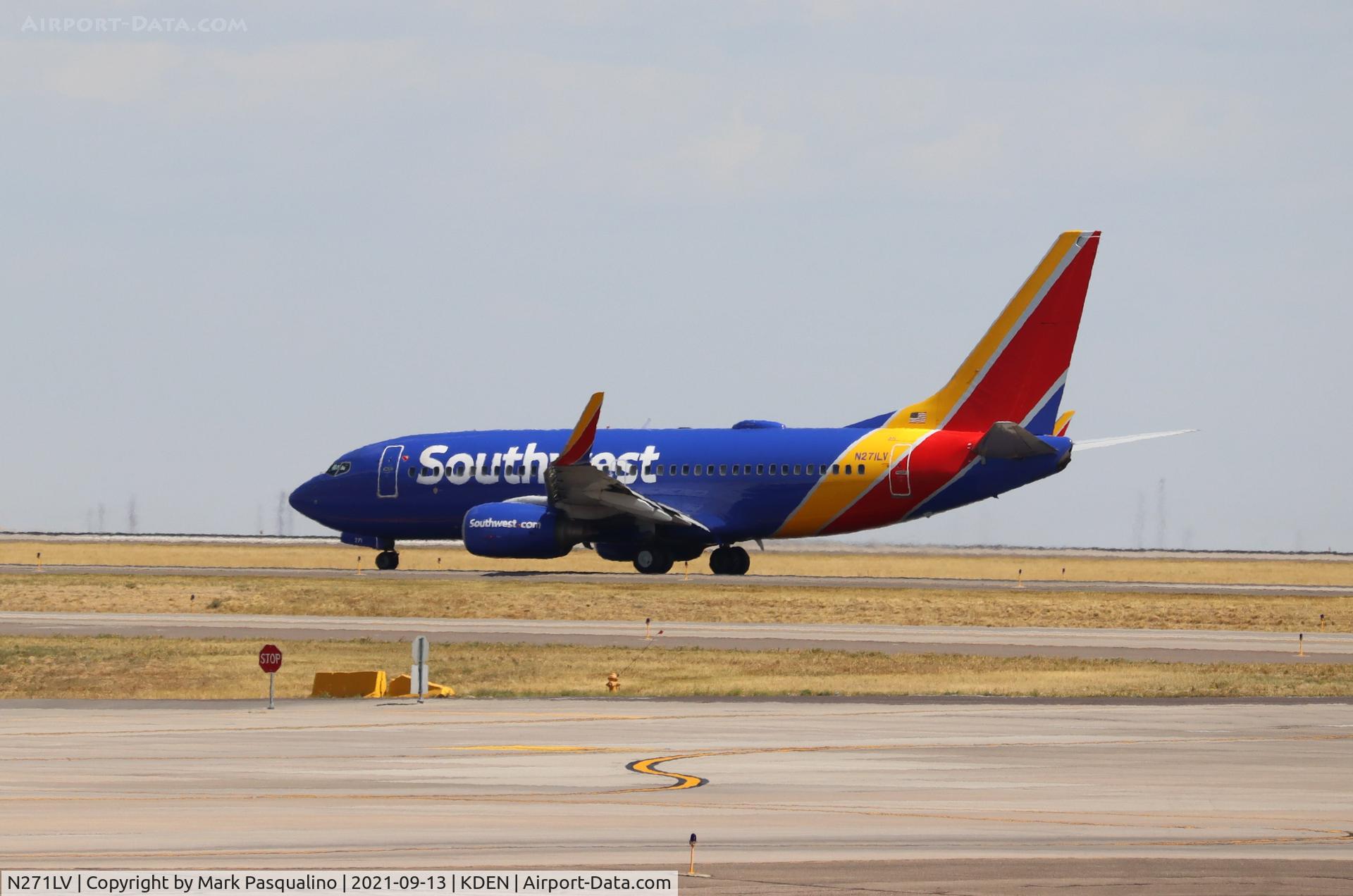 N271LV, 1998 Boeing 737-705 C/N 29090, Boeing 737-705