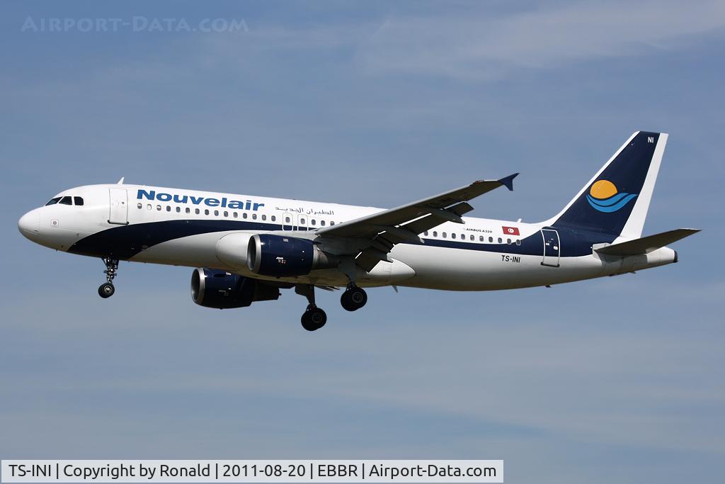 TS-INI, 1992 Airbus A320-212 C/N 301, at bru