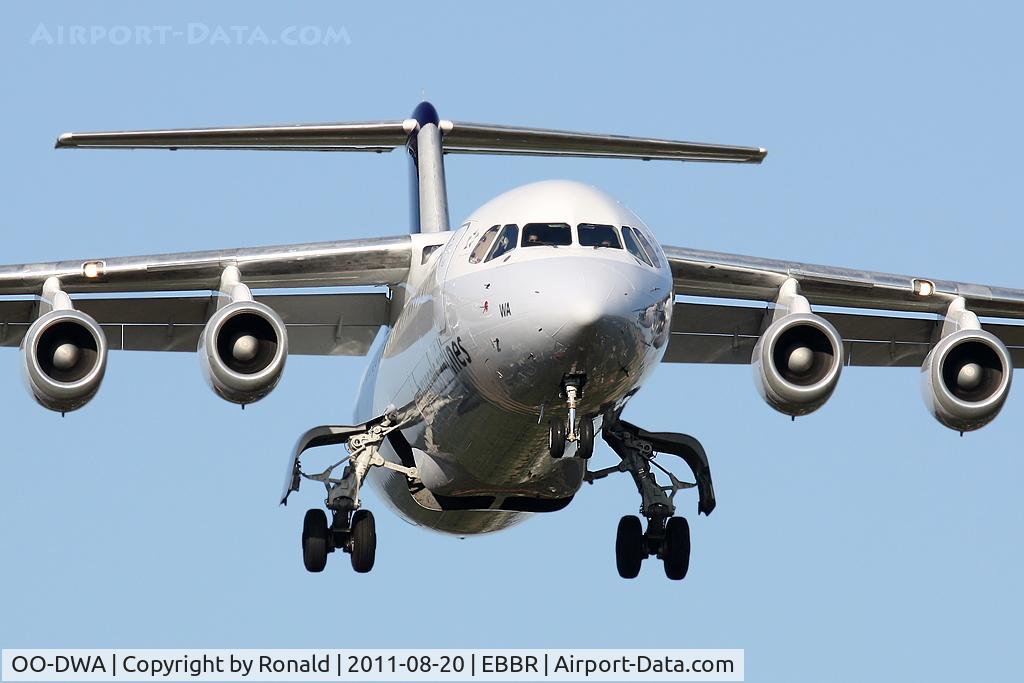OO-DWA, 1997 British Aerospace Avro 146-RJ100 C/N E3308, at bru