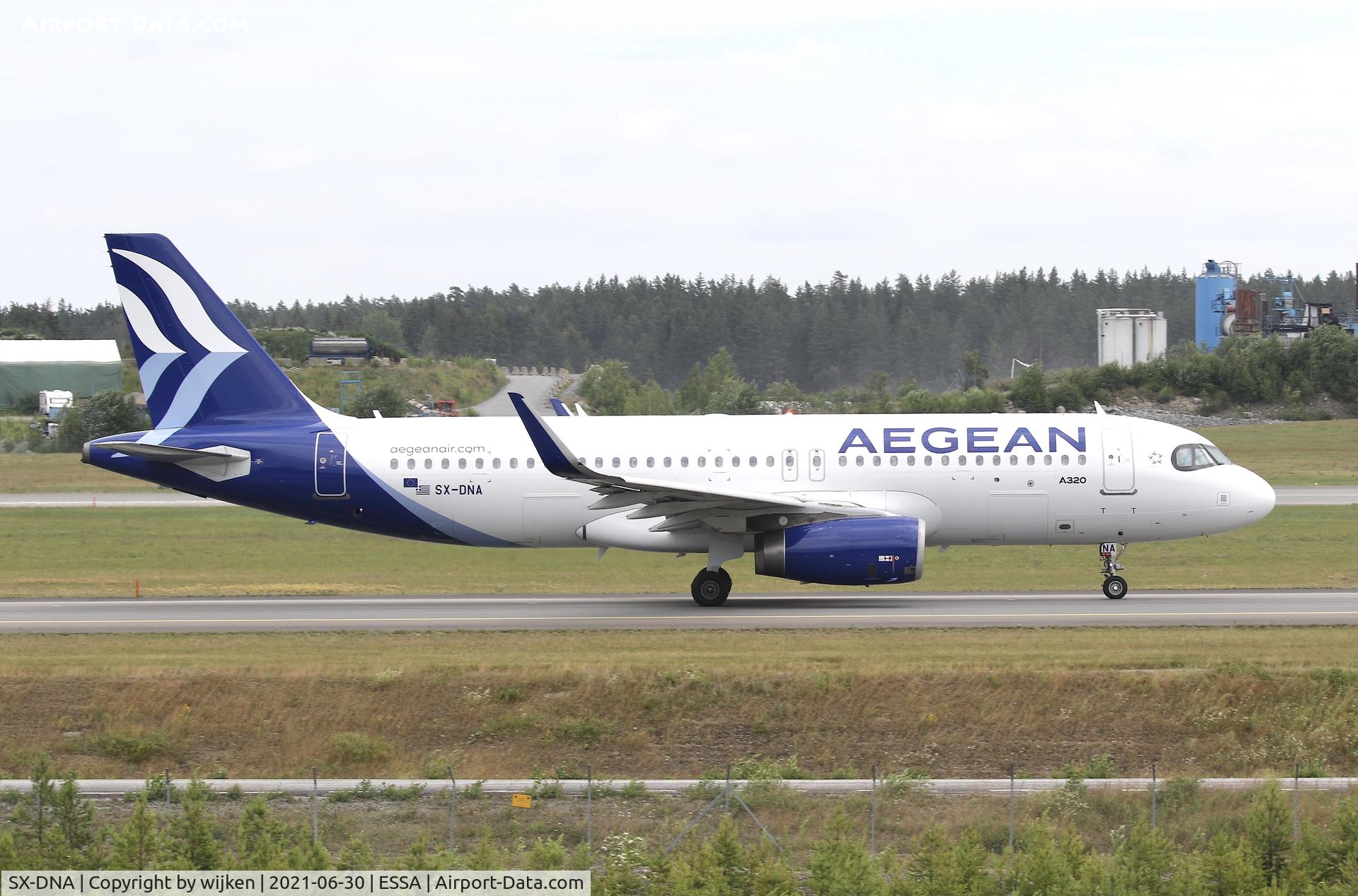 SX-DNA, 2015 Airbus A320-232 C/N 6655, Taxiway W