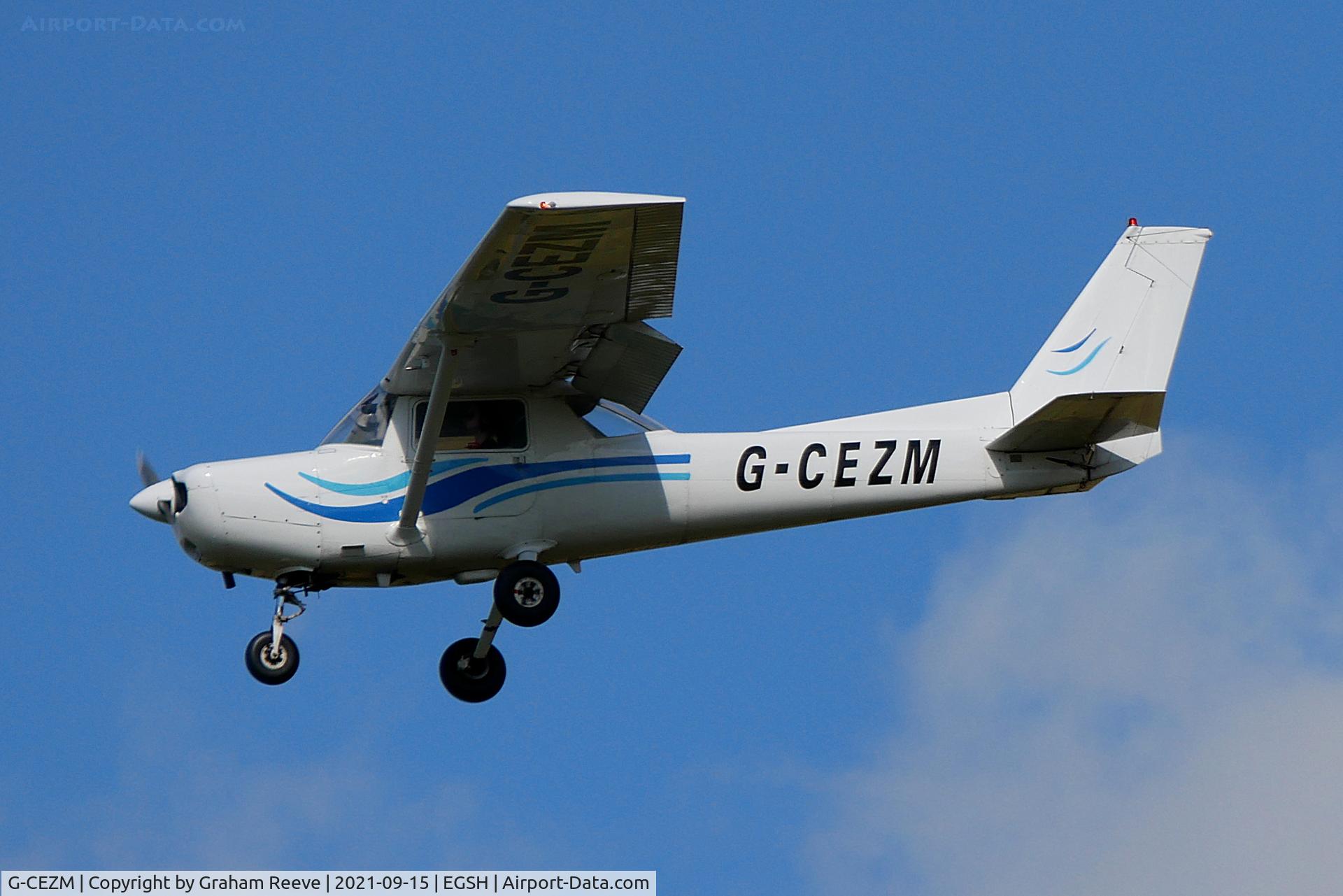 G-CEZM, 1981 Cessna 152 C/N 15285179, Landing at Norwich.