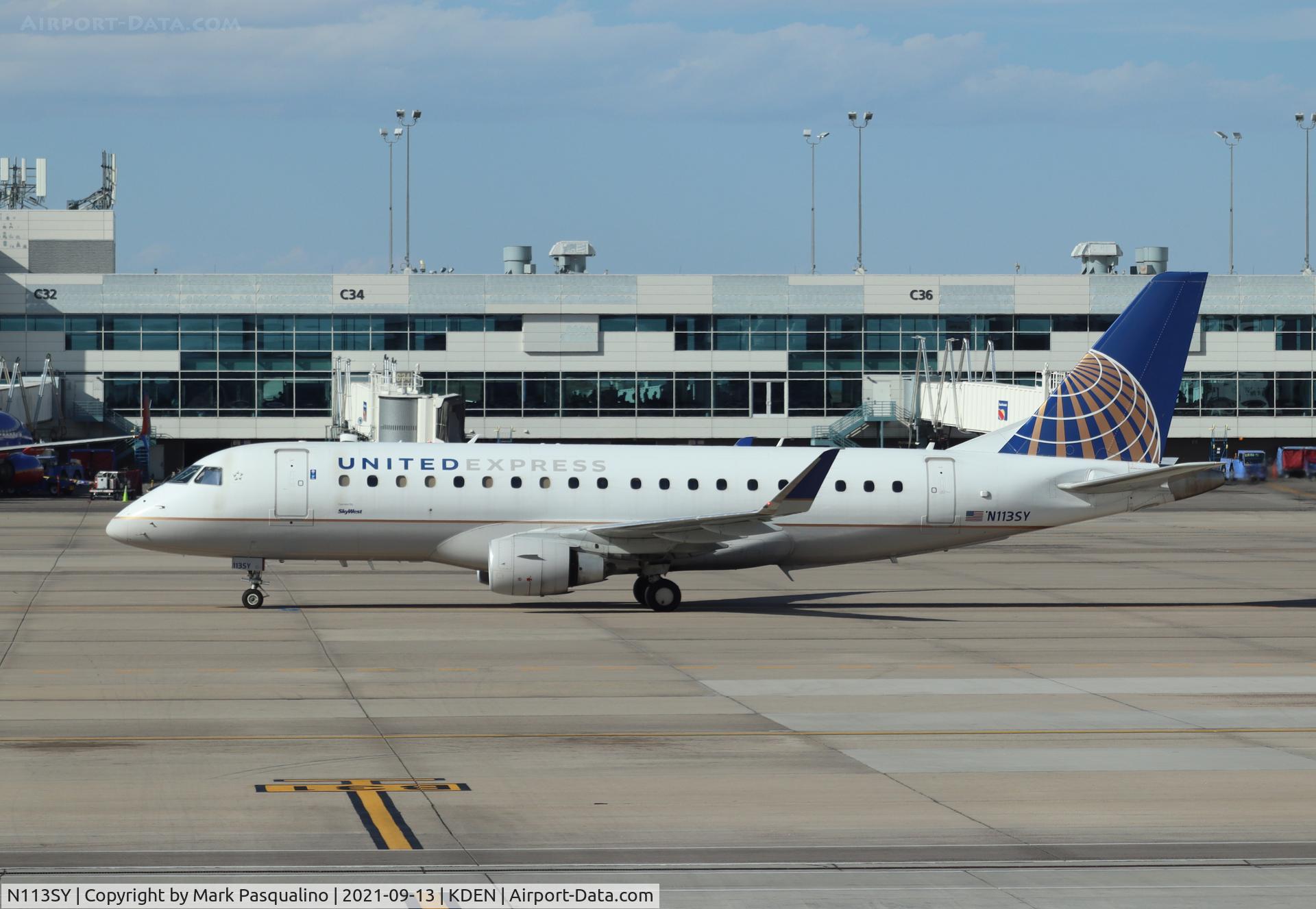 N113SY, 2014 Embraer 175LR (ERJ-170-200LR) C/N 17000407, ERJ-170-200LR