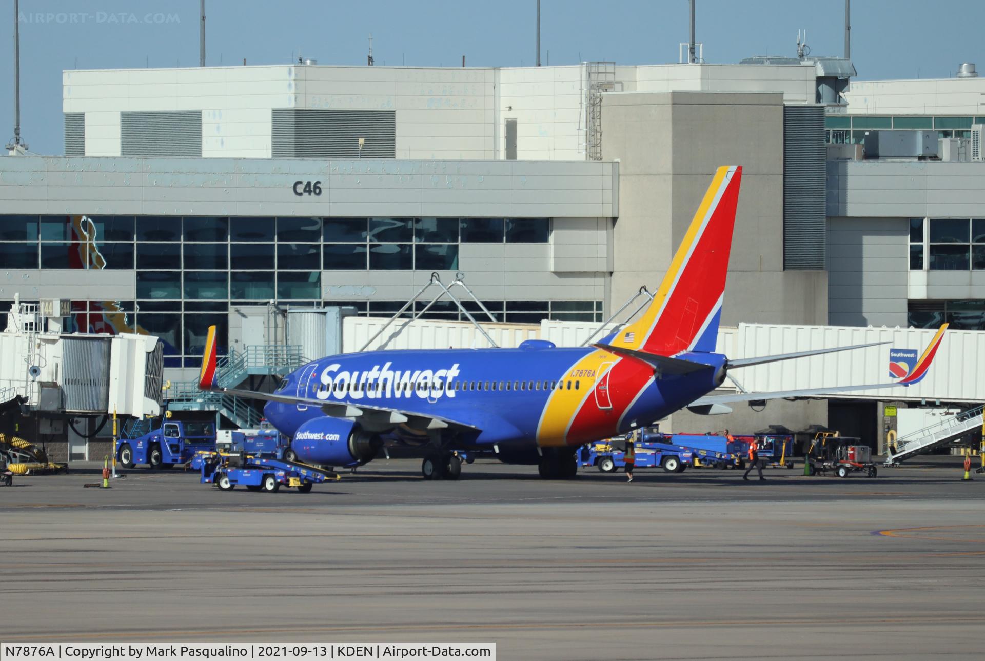 N7876A, 2004 Boeing 737-7Q8 C/N 29355, Boeing 737-7Q8