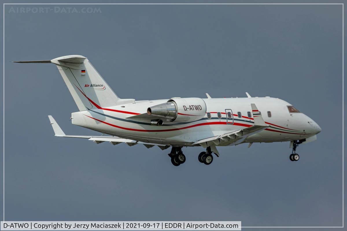 D-ATWO, 2002 Canadair Challenger 604 (CL-600-2B16) C/N 5539, 2002 Canadair Challenger 604 (CL-600-2B16), c/n: 5539