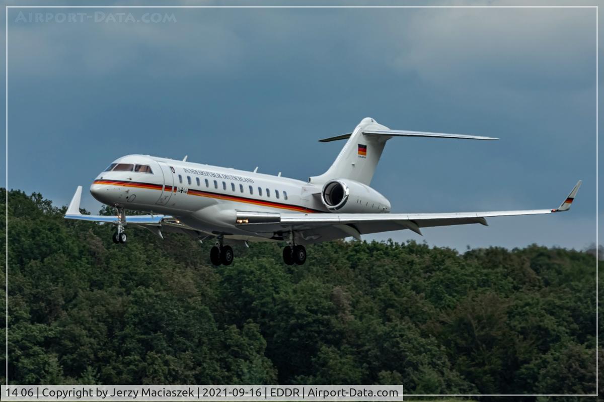 14 06, 2019 Bombardier BD-700 Global Express C/N 9863, Bombardier BD-700 Global Express, c/n: 9863