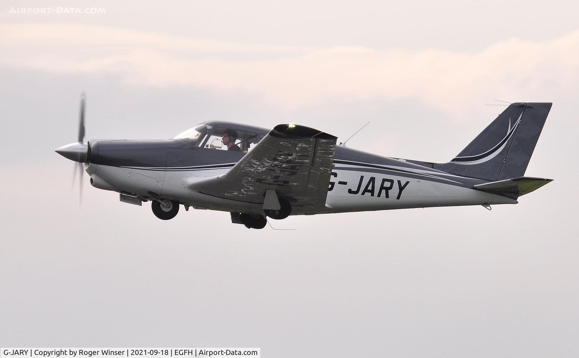 G-JARY, 1964 Piper PA-24-260 Comanche C/N 24-4069, Visiting Comanche departing Runway 22