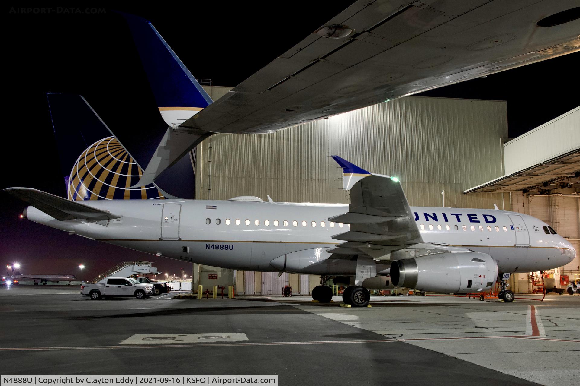 N4888U, 2007 Airbus A319-132 C/N 3258, SFO 2021.