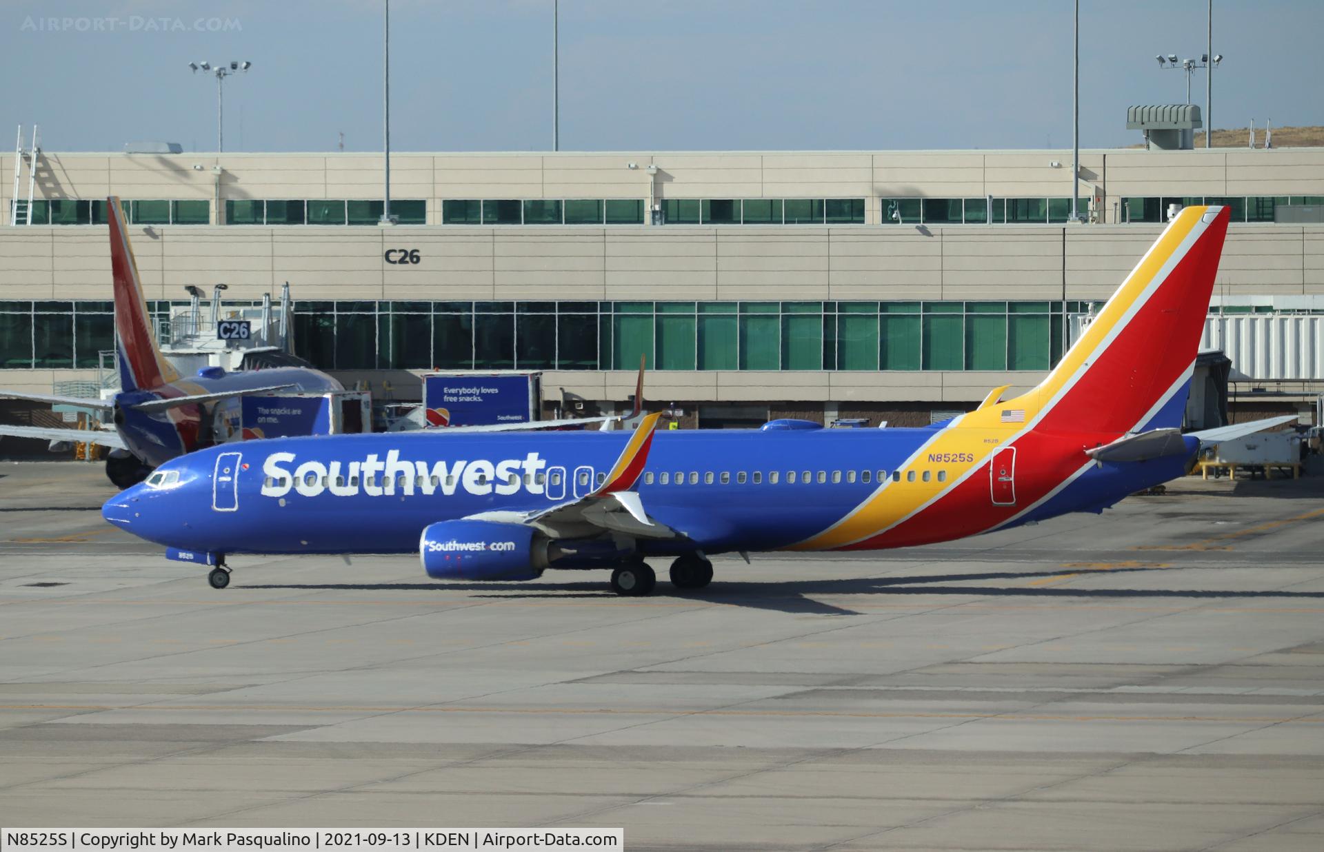 N8525S, 2017 Boeing 737-8H4 C/N 36949, Boeing 737-8H4
