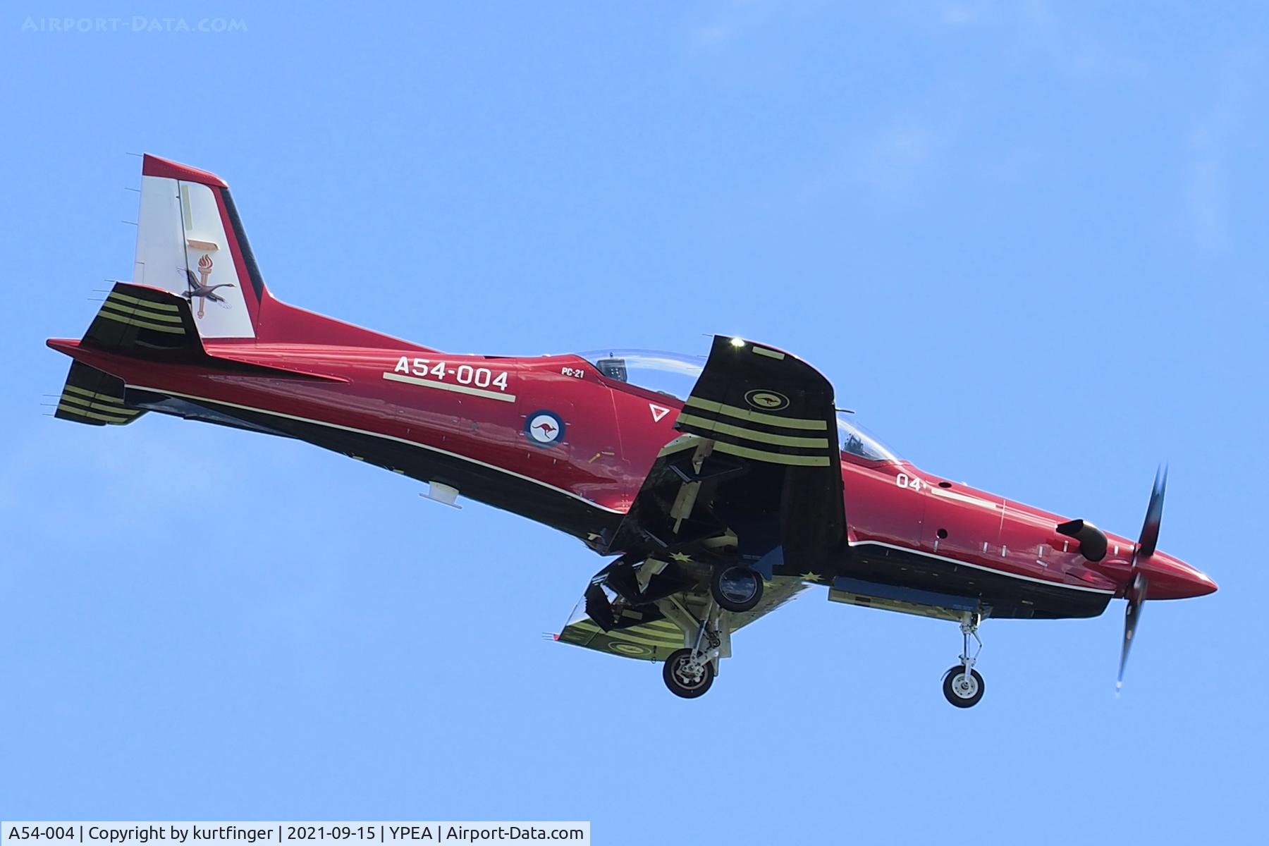 A54-004, 2016 Pilatus PC-21 C/N 237, Pilatus PC-21 cn 237. RAAF serial A54-004,  2 FTS RAAF Base Pearce. 15 September 2021