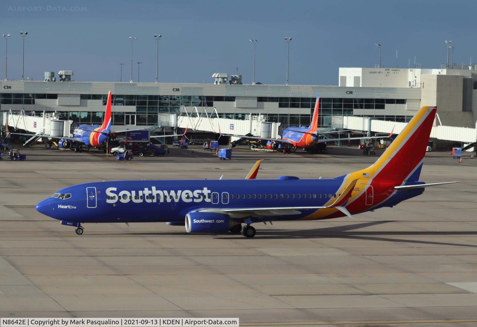 N8642E, 2014 Boeing 737-8H4 C/N 42525, Boeing 737-8H4