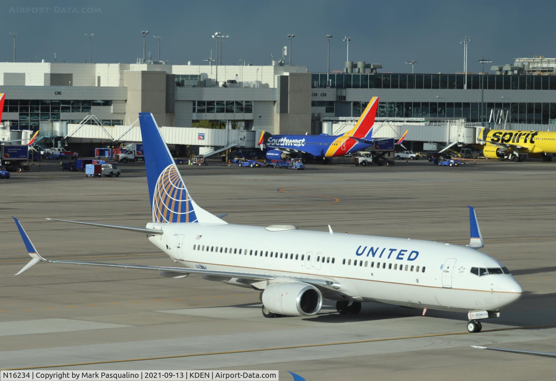 N16234, 1999 Boeing 737-824 C/N 28946, Boeing 737-824