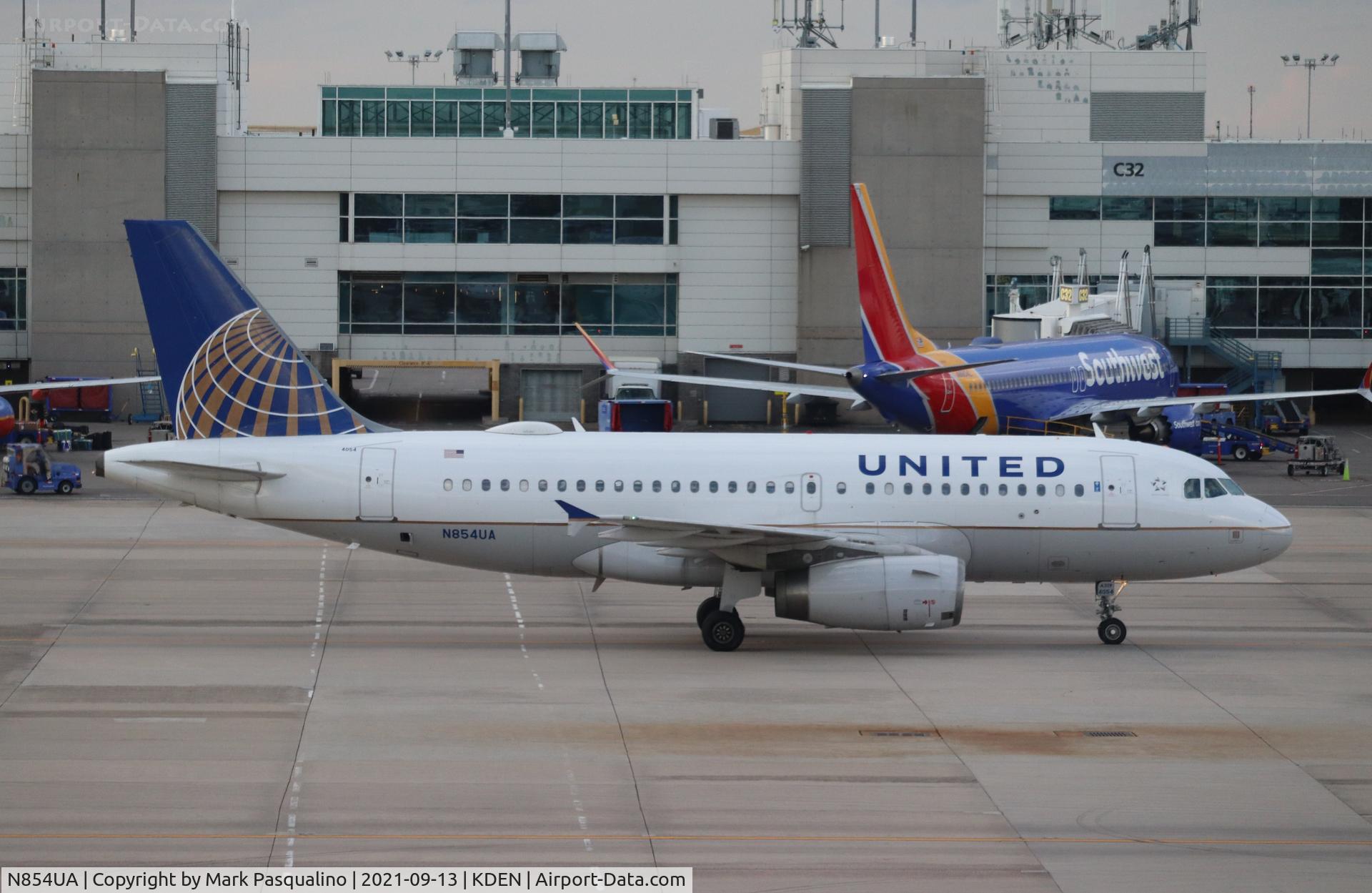 N854UA, 2002 Airbus A319-131 C/N 1731, Airbus A320-232
