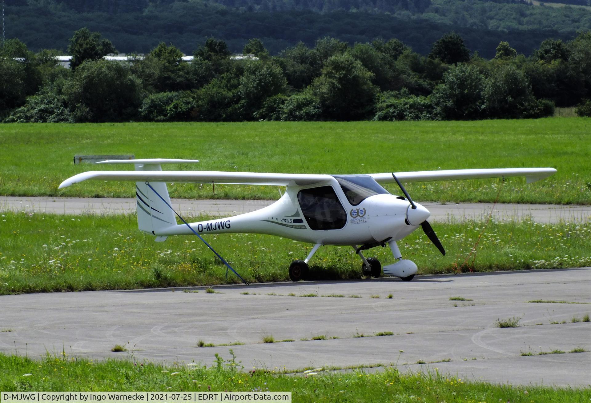 D-MJWG, Pipistrel Virus SW C/N Not found D-MJWG, Pipistrel Virus SW at Trier-Föhren airfield