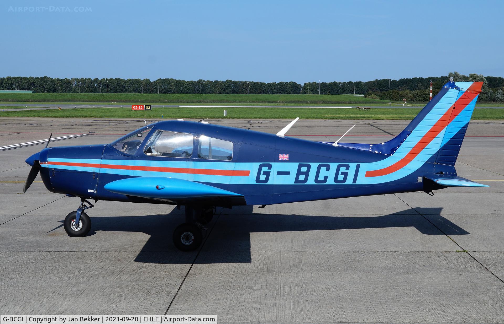 G-BCGI, 1974 Piper PA-28-140 Cherokee Cruiser C/N 28-7425283, Lelystad Airport