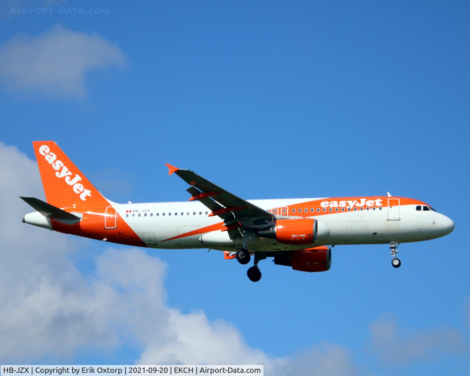 HB-JZX, 2009 Airbus A320-214 C/N 4157, HB-JZX landing rw 04L