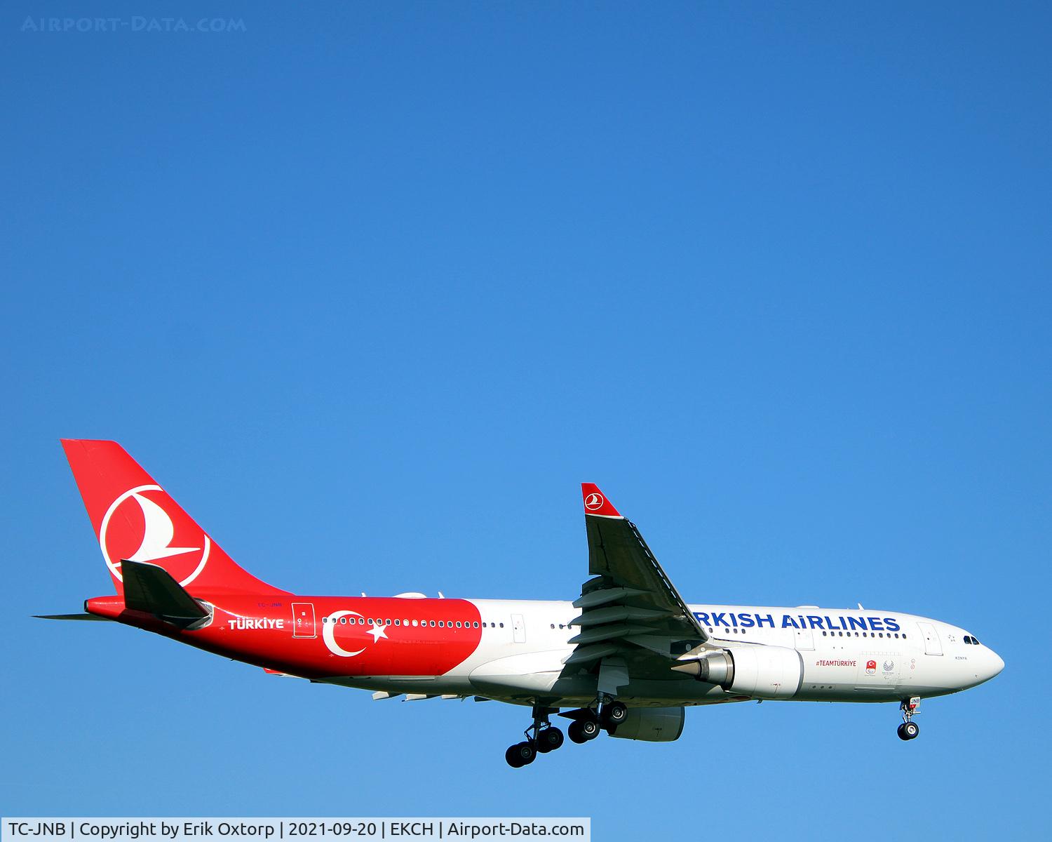 TC-JNB, 2005 Airbus A330-204 C/N 704, TC-JNB landing rw 04L
