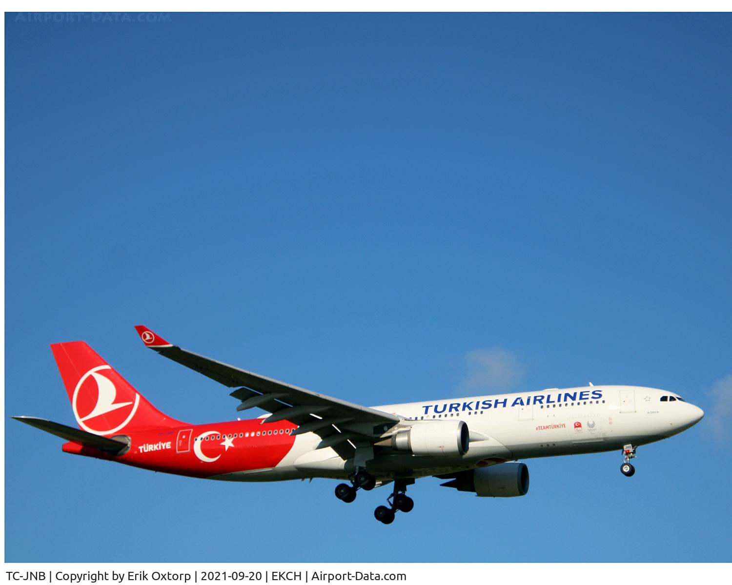 TC-JNB, 2005 Airbus A330-204 C/N 704, TC-JNB landing rw 04L