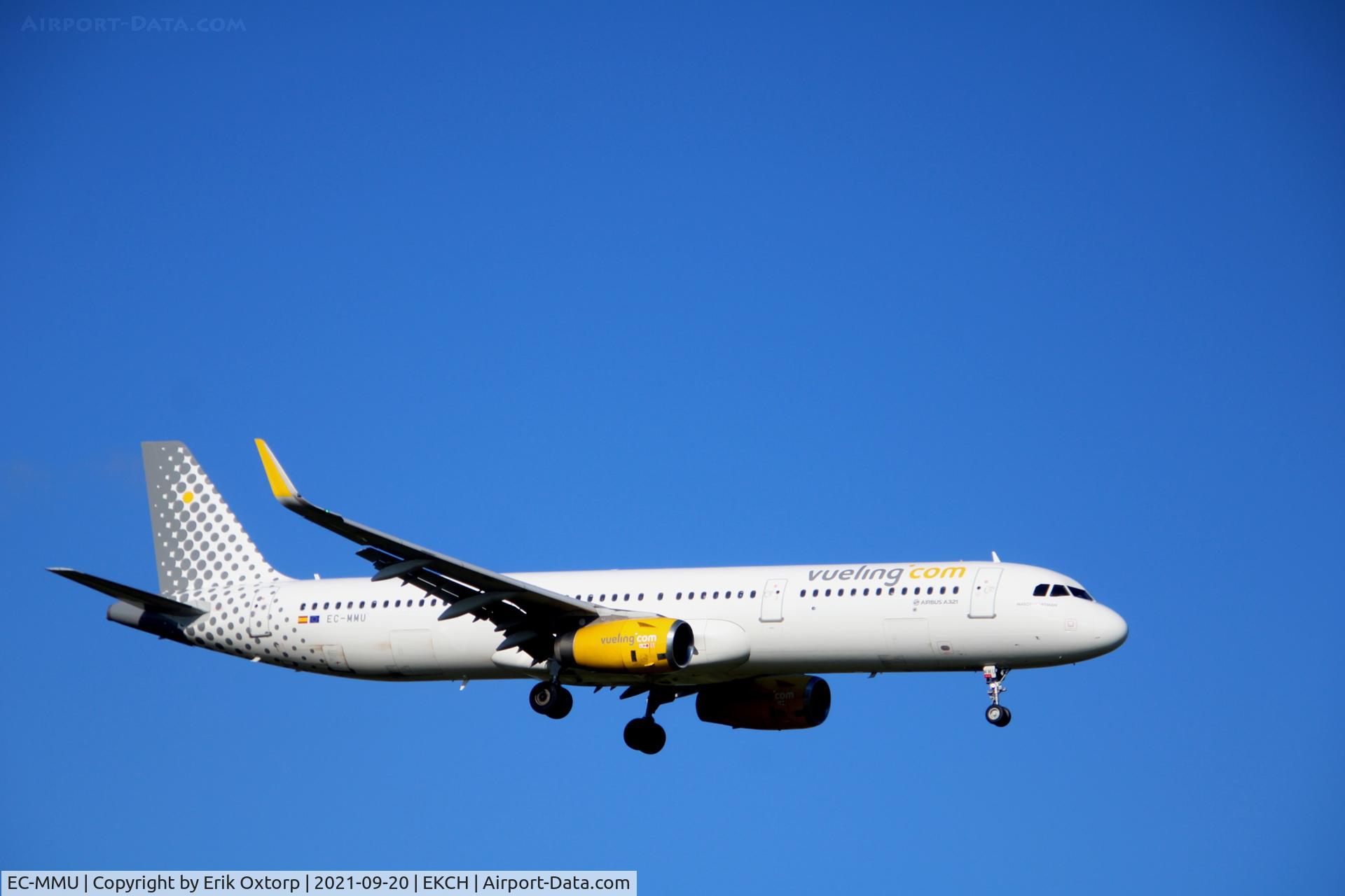 EC-MMU, 2016 Airbus A321-231 C/N 7218, EC-MMU landing rw 04L