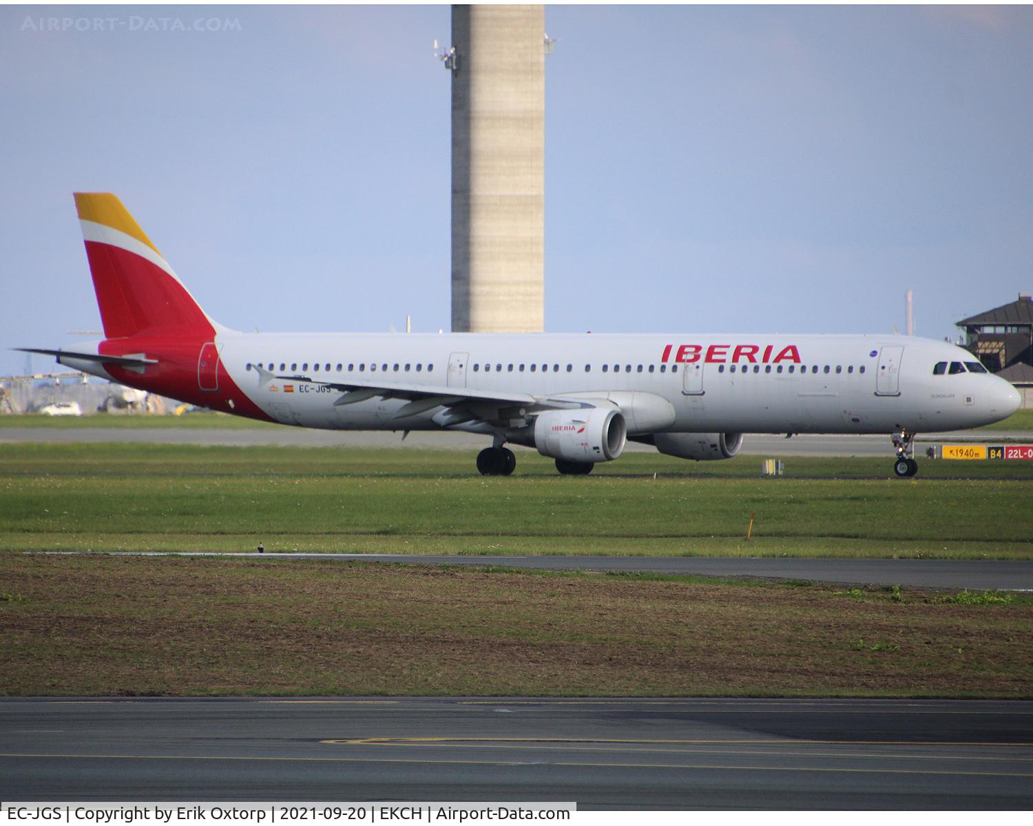 EC-JGS, 2005 Airbus A321-211 C/N 2472, EC-JGS taxi for takeoff rw 04R
