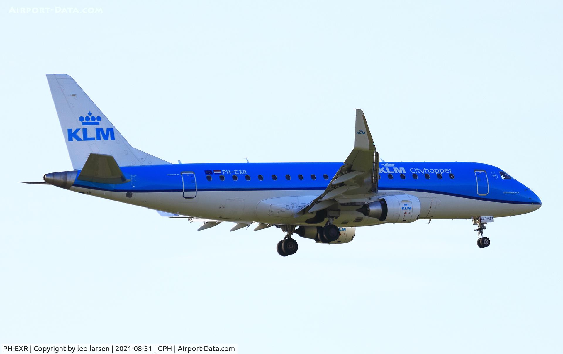 PH-EXR, 2017 Embraer 175STD (ERJ-170-200STD) C/N 17000697, Copenhagen 31.8.2021
