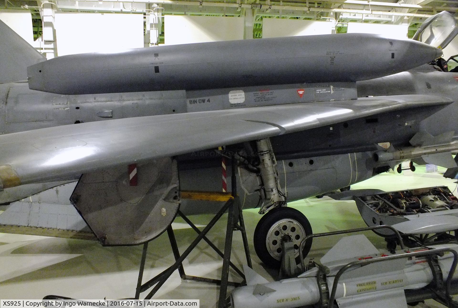 XS925, 1967 English Electric Lightning F.6 C/N 95258, English Electric (BAC) Lightning F6 at the RAF-Museum, Hendon