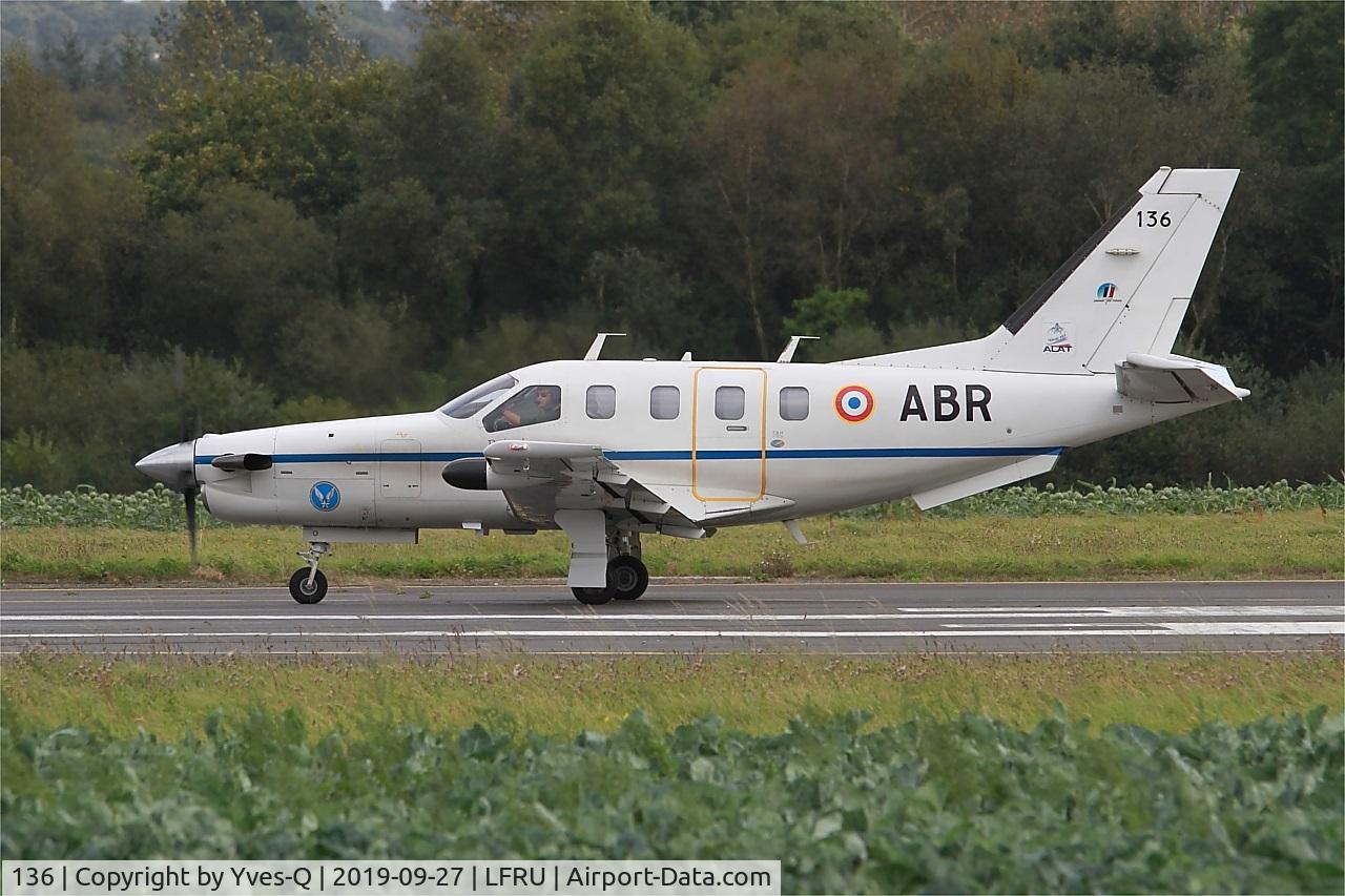 136, 2008 Socata TBM-700B C/N 136, Socata TBM-700B, Taxiing rwy 22, Morlaix-Ploujean airport (LFRU-MXN) Air show 2019