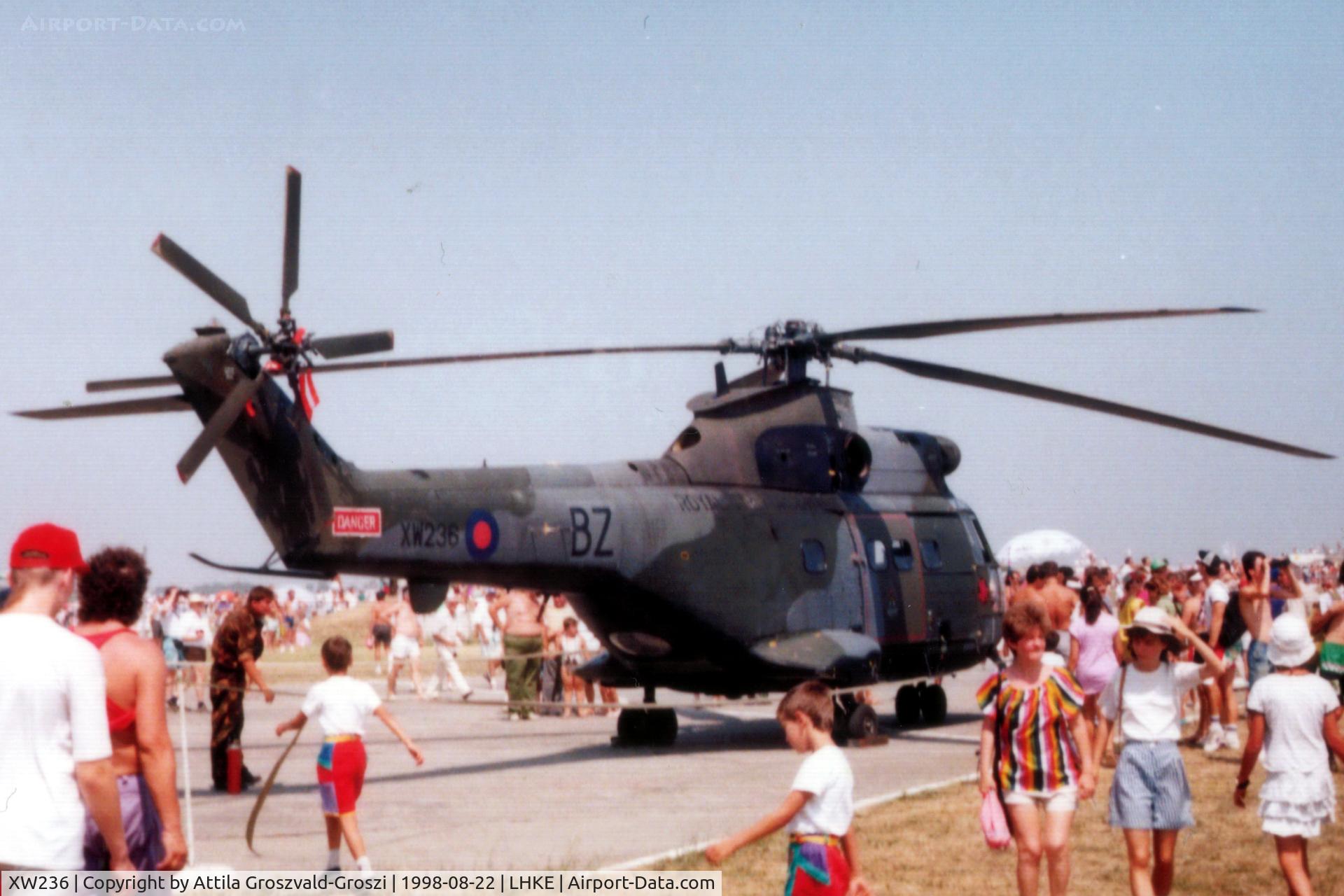 XW236, 1972 Westland Puma HC.1 C/N 1217, LHKE - Kecskemét Air Base. Air Show 1998. Hungary