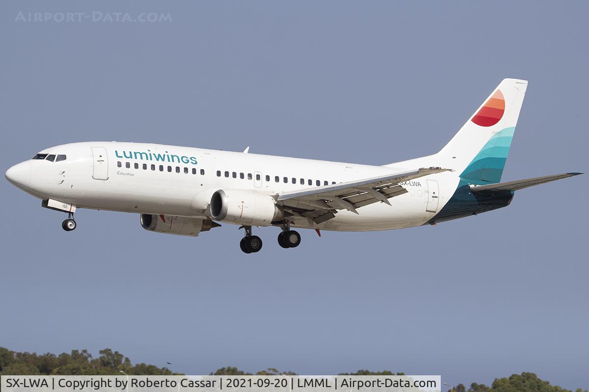 SX-LWA, 1991 Boeing 737-330 C/N 25216, Runway 31