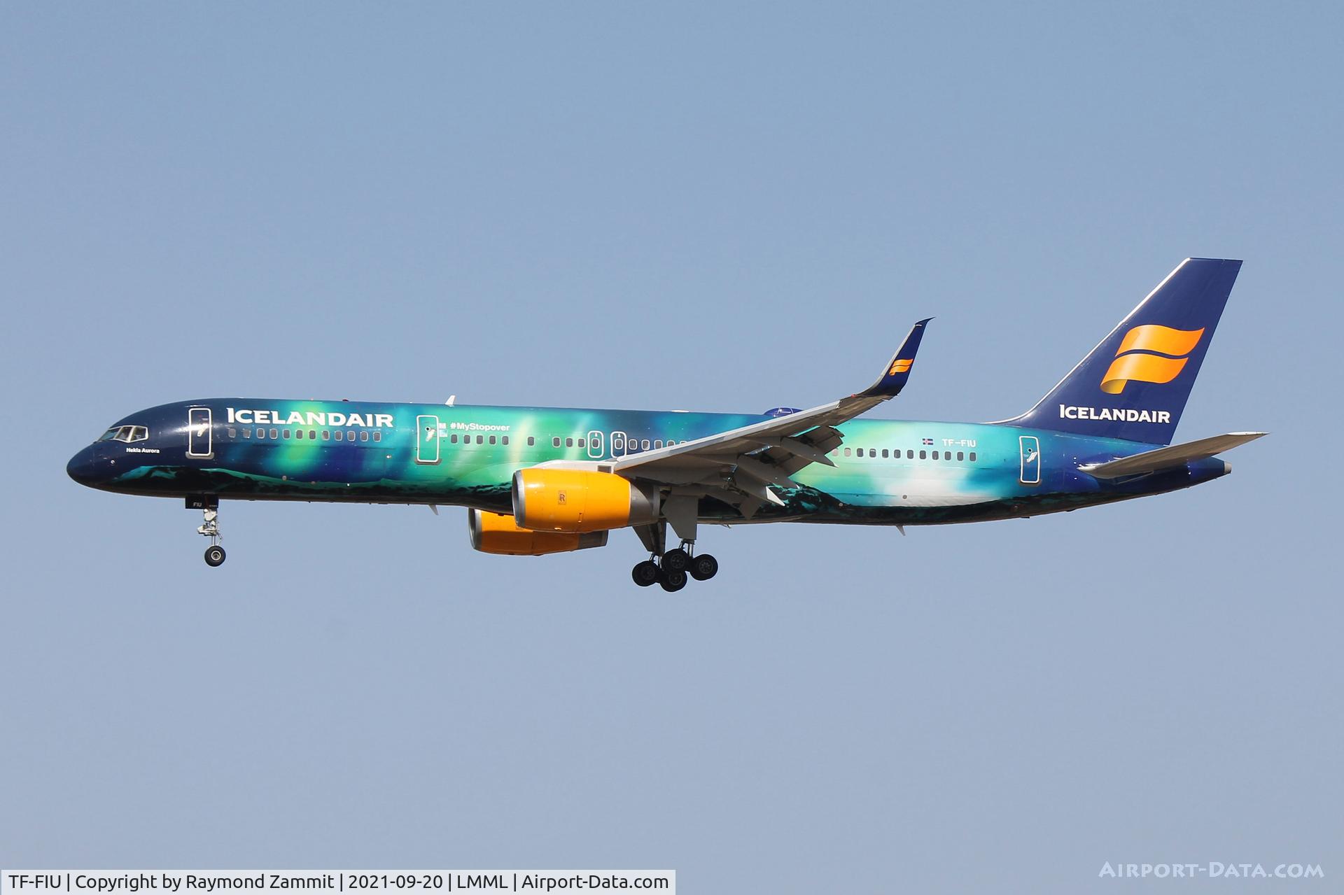 TF-FIU, 1994 Boeing 757-256 C/N 26243, B757 TF-FIU Icelandair in the Aurora Special Coulour Scheme