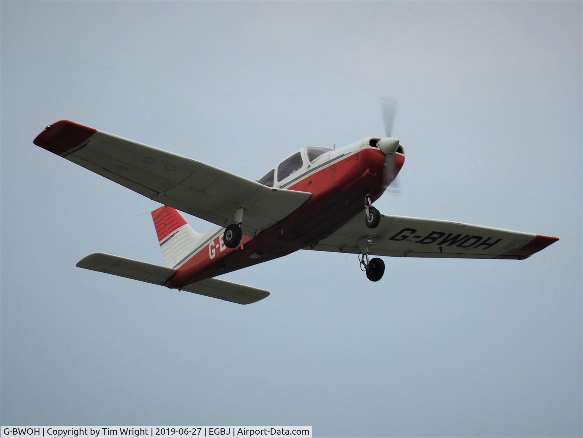 G-BWOH, 1988 Piper PA-28-161 Cadet C/N 2841061, G-BWOH taking off from runway 09