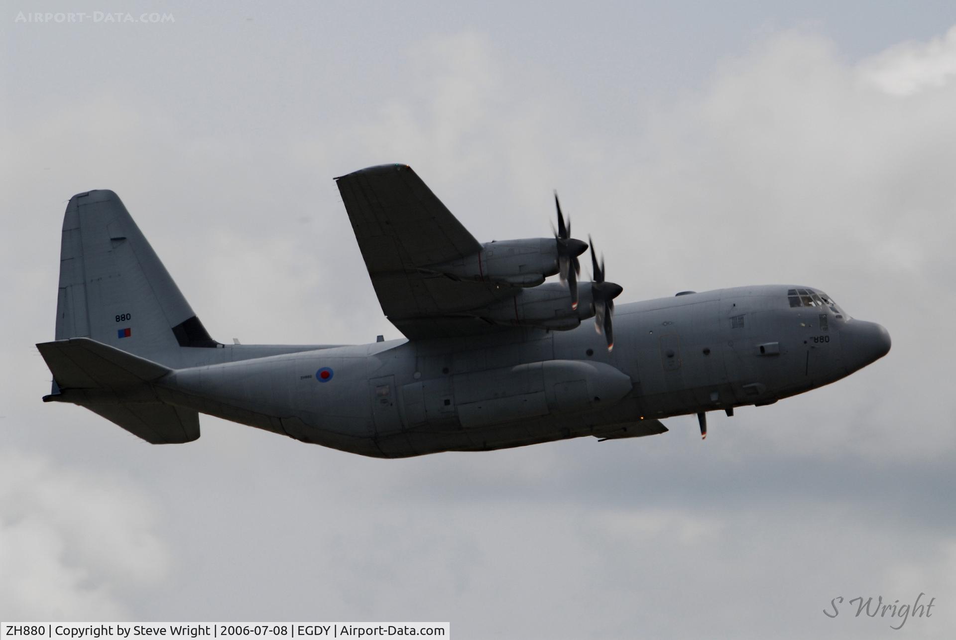 ZH880, 1999 Lockheed Martin C-130J Hercules C.5 C/N 382-5478, Yeovilton Air Day 2006 UK