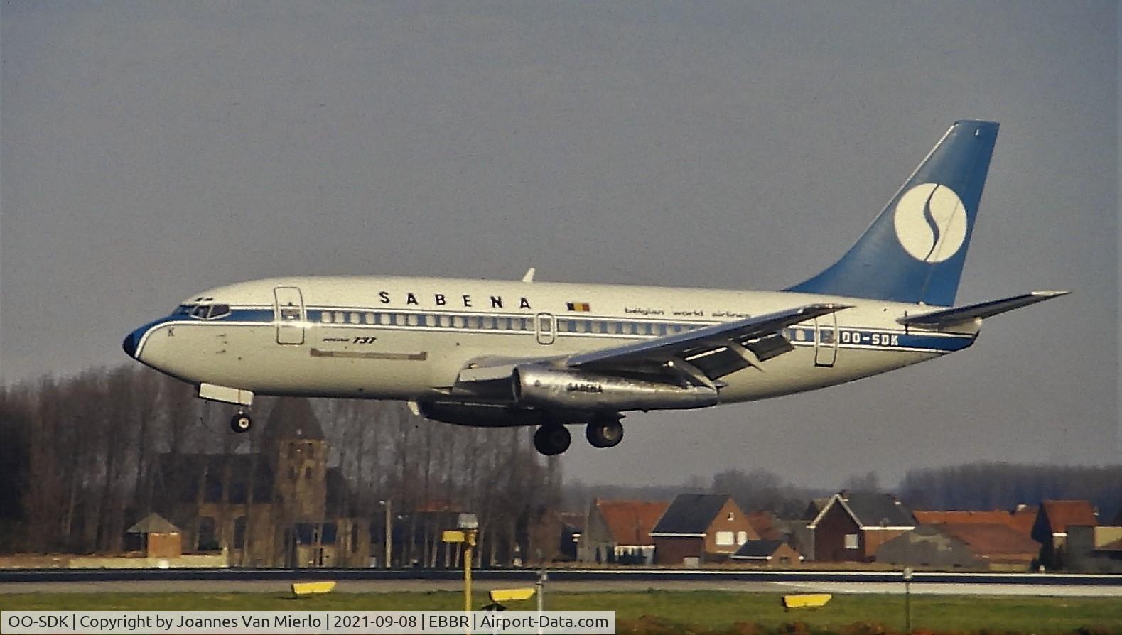 OO-SDK, 1975 Boeing 737-229C C/N 20916, Landing BRU 25L slide scan