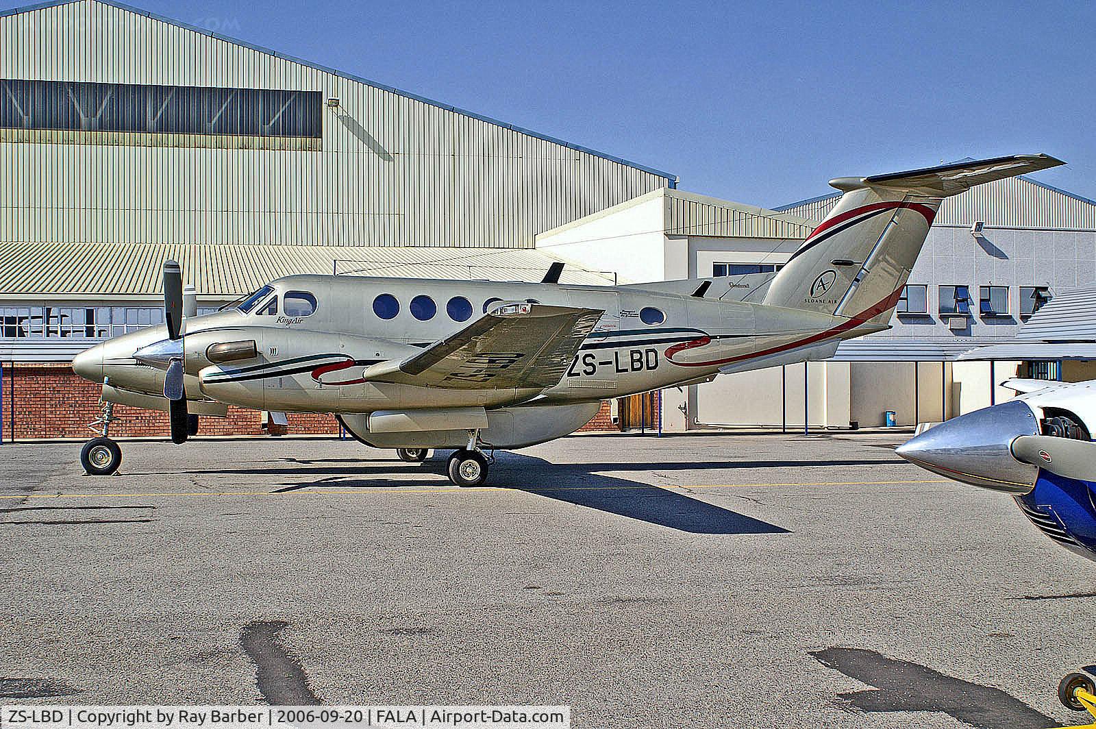 ZS-LBD, 1981 Beechcraft 200 King Air C/N BB-837, ZS-LBD   Beech 200 Super King Air [BB-837] (Sloane Air) Lanseria~ZS 20/09/2006