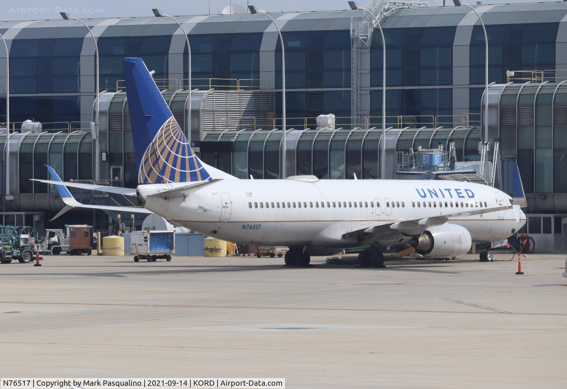 N76517, 2008 Boeing 737-824 C/N 31628, Boeing 737-824