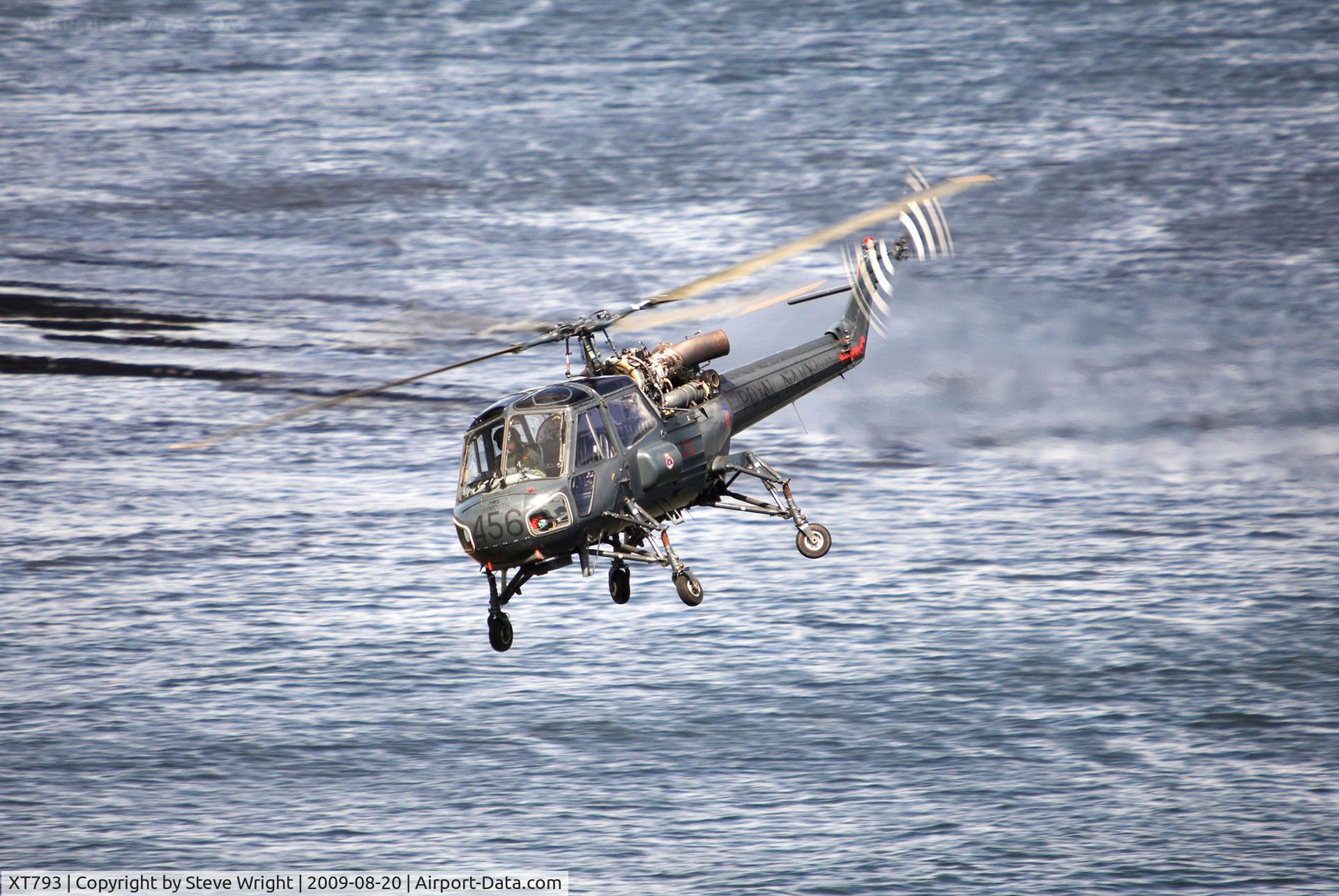 XT793, 1967 Westland Wasp HAS.1 C/N F9675, Dawlish Carnival Airshow UK